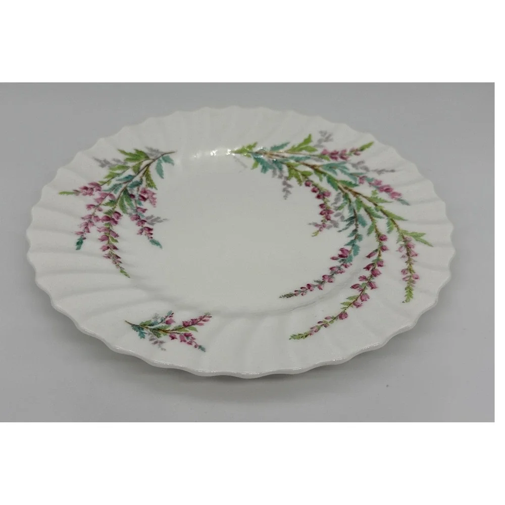 Royal Doulton Bell Heather H4828 Salad Plate White Pink Floral Scalloped 8in